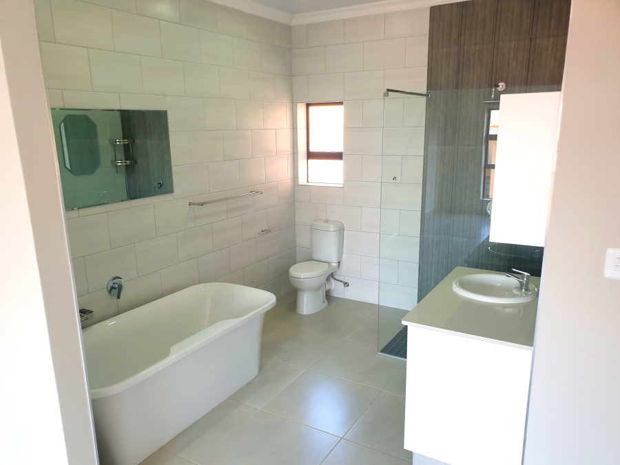3 Bedroom Property for Sale in Dana Bay Western Cape